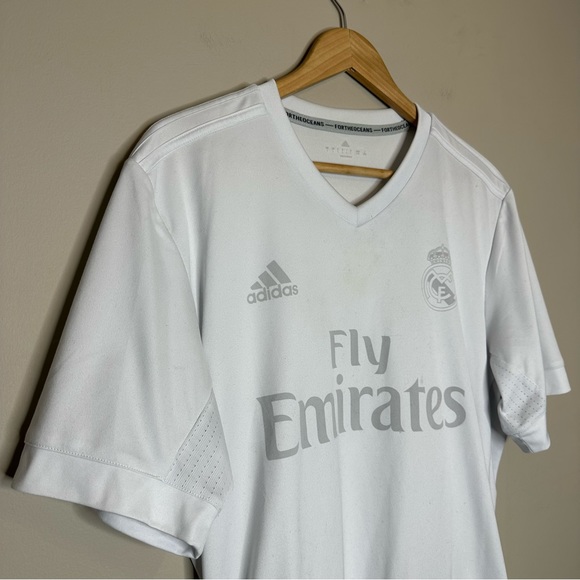 Adidas Real Madrid Parley Alternate Soccer Jersey size L - Picture 3 of 6